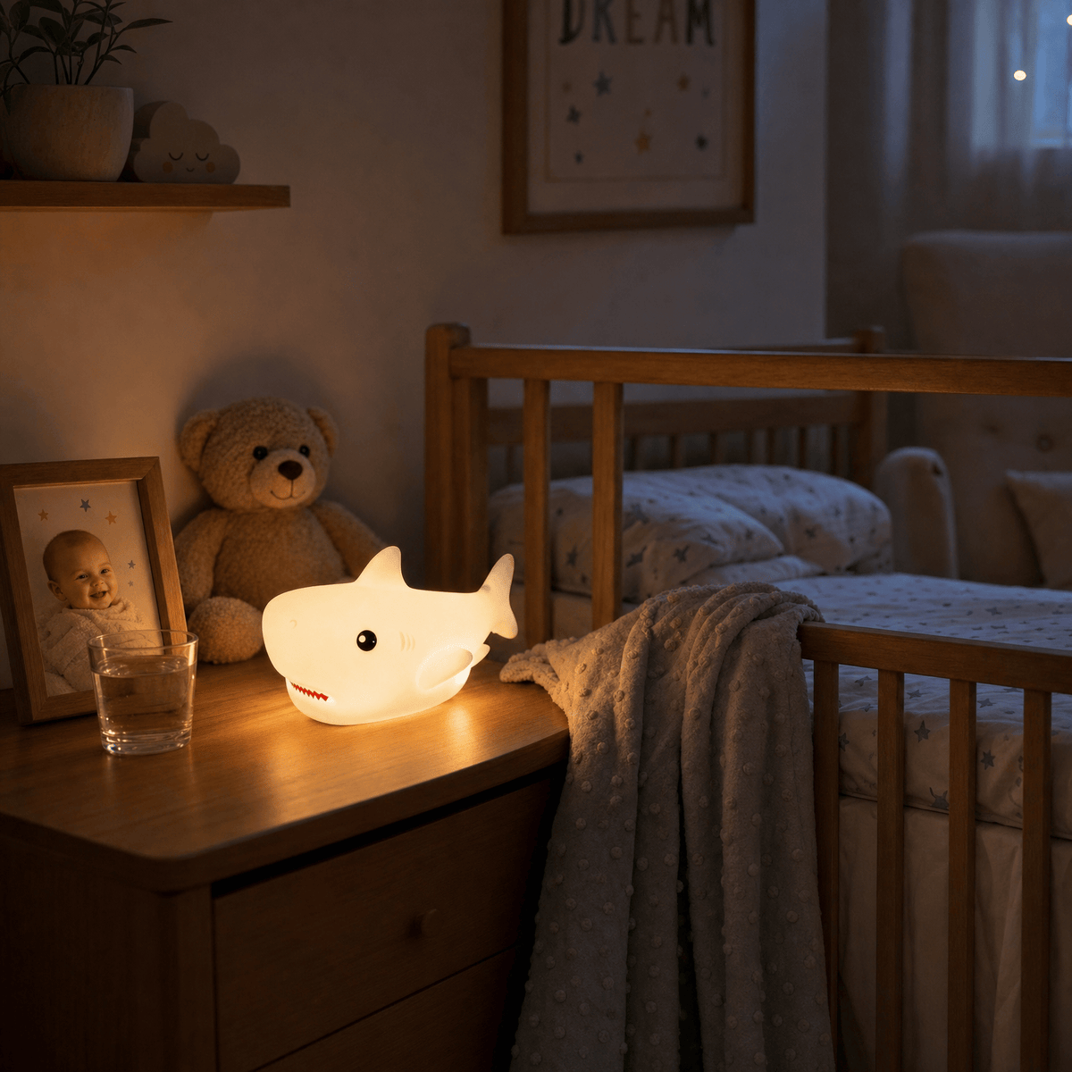 Veilleuse requin rechargeable Les Petites Loupiotes
